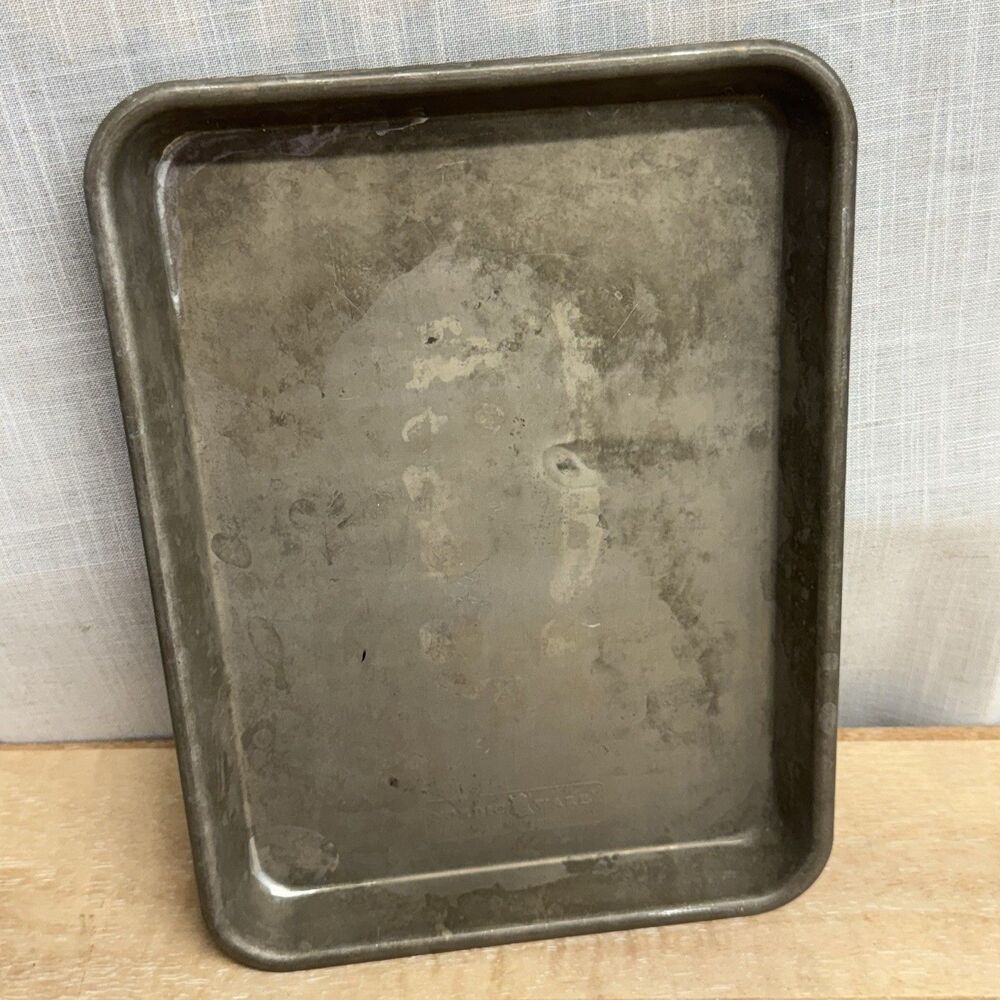 Nordic Ware Quarter Sheet Baking Pan Rimmed Cookie Tray 13x9.5 Made in USA